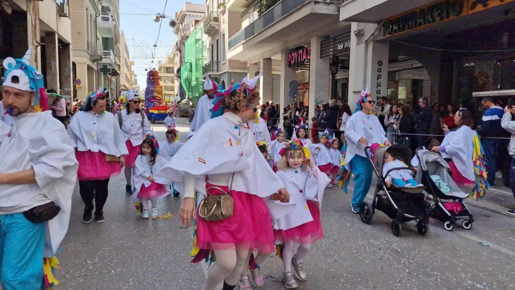 ΔΕΙΤΕ την Παρέλαση του Καρναβαλιού των Μικρών 2024 με δεκάδες φωτογραφίες