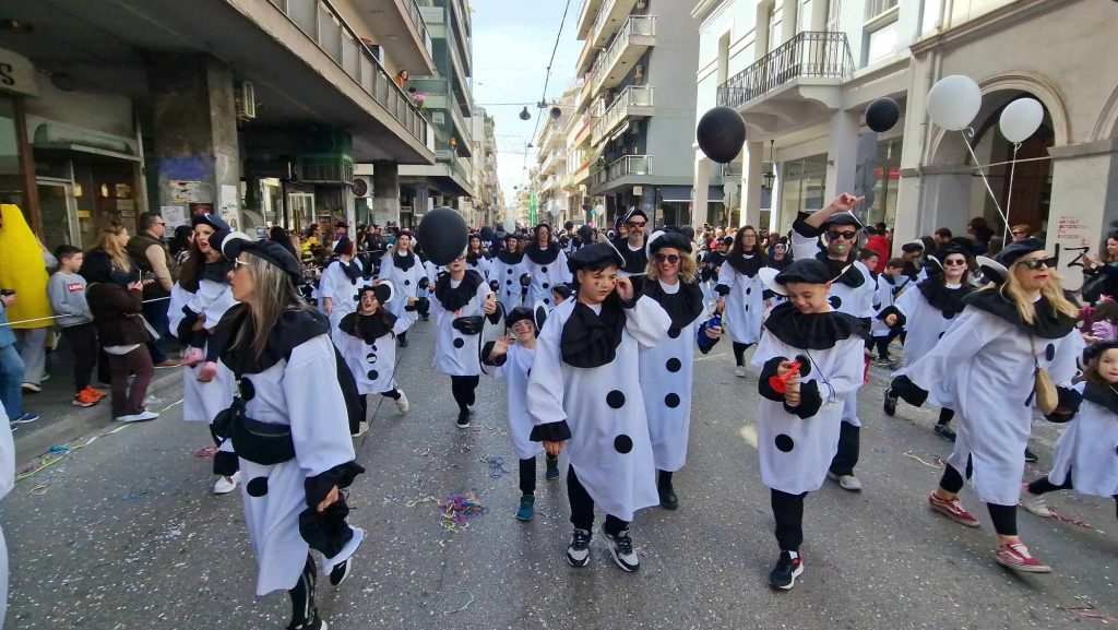 ΔΕΙΤΕ την Παρέλαση του Καρναβαλιού των Μικρών 2024 με δεκάδες φωτογραφίες