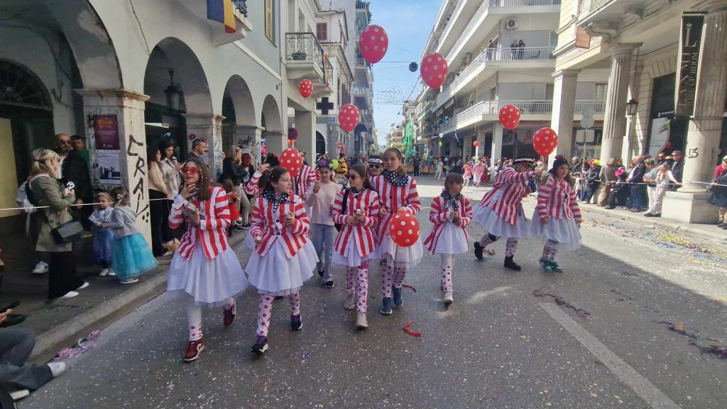 ΔΕΙΤΕ την Παρέλαση του Καρναβαλιού των Μικρών 2024 με δεκάδες φωτογραφίες