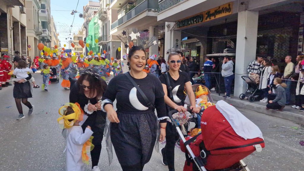 ΔΕΙΤΕ την Παρέλαση του Καρναβαλιού των Μικρών 2024 με δεκάδες φωτογραφίες