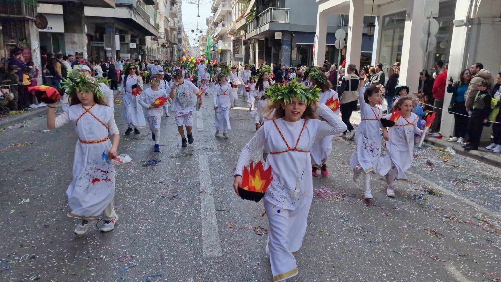 ΔΕΙΤΕ την Παρέλαση του Καρναβαλιού των Μικρών 2024 με δεκάδες φωτογραφίες