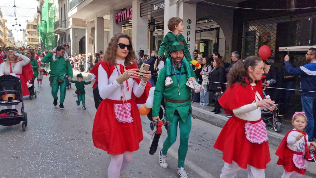 ΔΕΙΤΕ την Παρέλαση του Καρναβαλιού των Μικρών 2024 με δεκάδες φωτογραφίες
