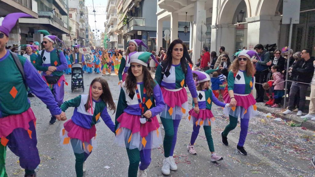 ΔΕΙΤΕ την Παρέλαση του Καρναβαλιού των Μικρών 2024 με δεκάδες φωτογραφίες