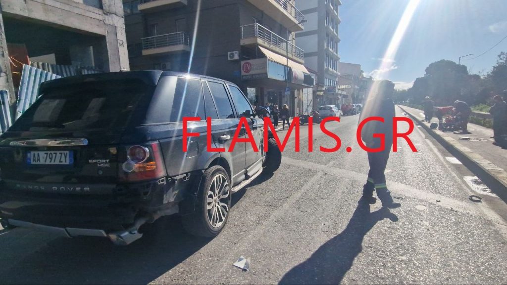 ΠΑΤΡΑ - ΤΩΡΑ: Δικυκλιστής εκτινάχτηκε στην Οθωνος Αμαλίας μετά από σύγκρουση! Επεσε στον ποδηλατόδρομο! ΣΟΚΑΡΙΣΤΙΚΕΣ ΕΙΚΟΝΕΣ