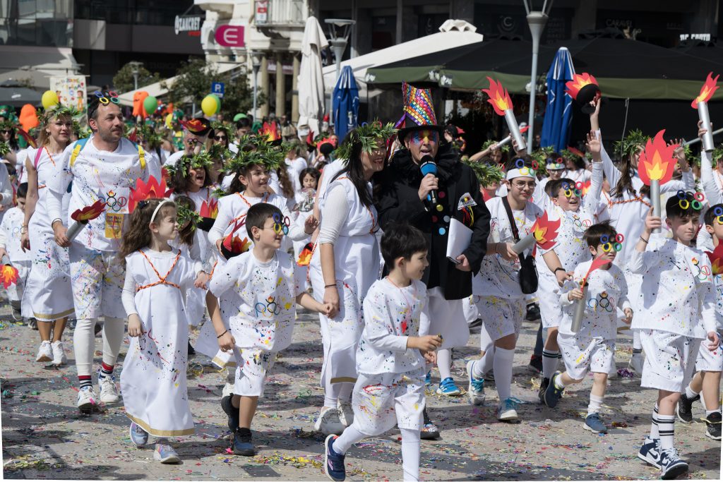 ΠΑΤΡΑ: Δείτε τα "καρναβαλικά πρόσωπα" του Κώστα Σίνη από την παρέλαση των μικρών - ΔΕΚΑΔΕΣ ΦΩΤΟ