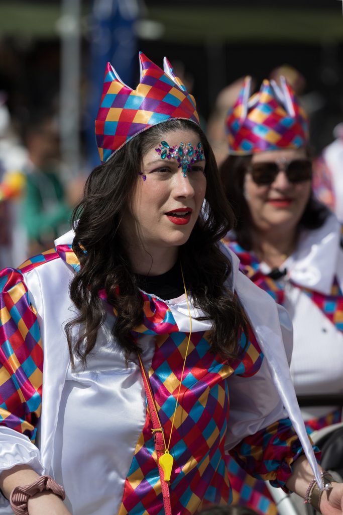 ΠΑΤΡΑ: Δείτε τα "καρναβαλικά πρόσωπα" του Κώστα Σίνη από την παρέλαση των μικρών - ΔΕΚΑΔΕΣ ΦΩΤΟ