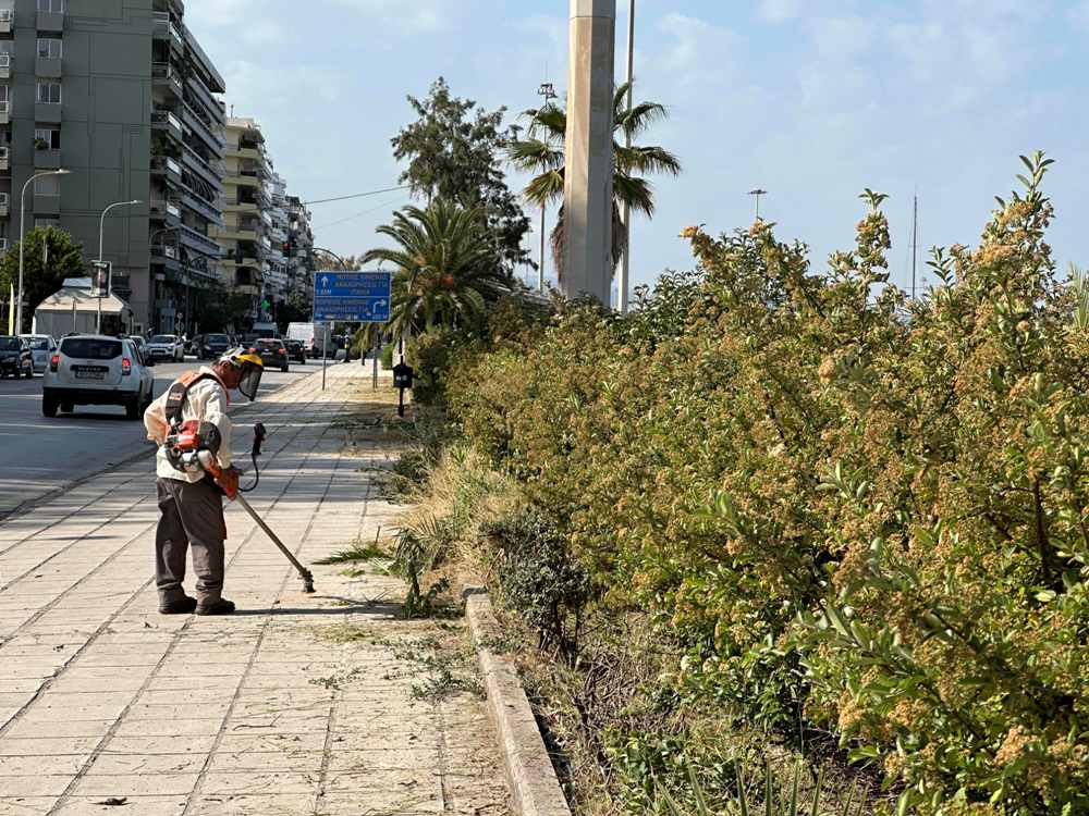 ΠΑΤΡΑ: Ο Δήμος καθαρίζει την παραλιακή - ΦΩΤΟ