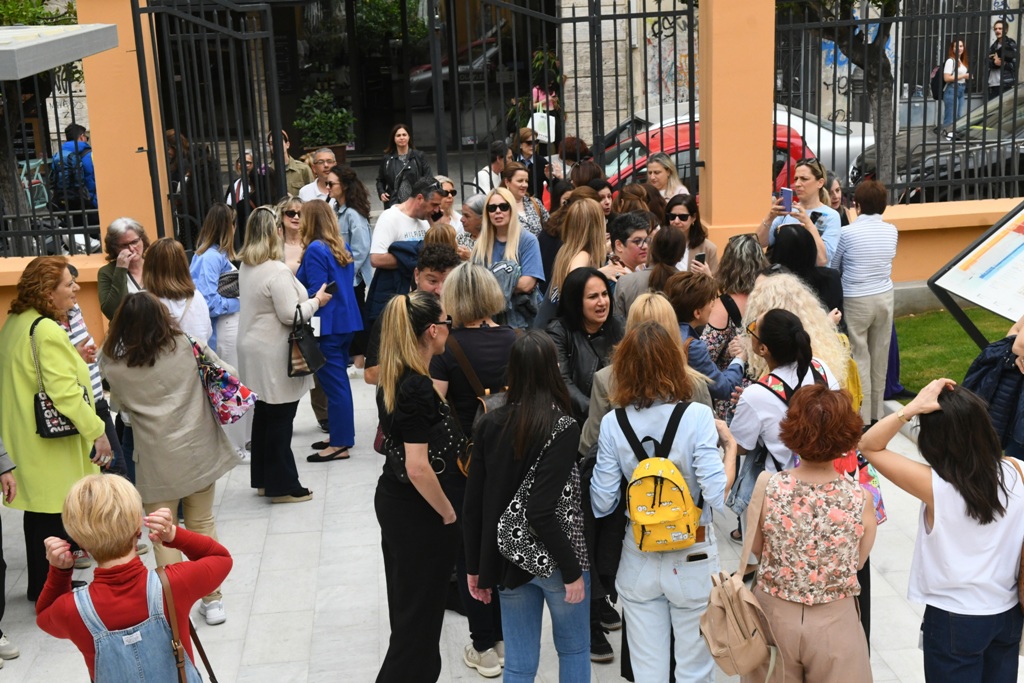 Μία ξεχωριστή ημέρα συγκίνησης και χαράς στο Δημαρχείο της Πάτρας - ΦΩΤΟ