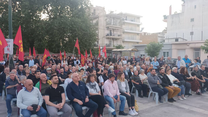 ΠΑΤΡΑ - ΦΩΤΟ: Μαχητικό, μαζικό μήνυμα ενίσχυσης του ΚΚΕ από τη συνοικία των Προσφυγικών