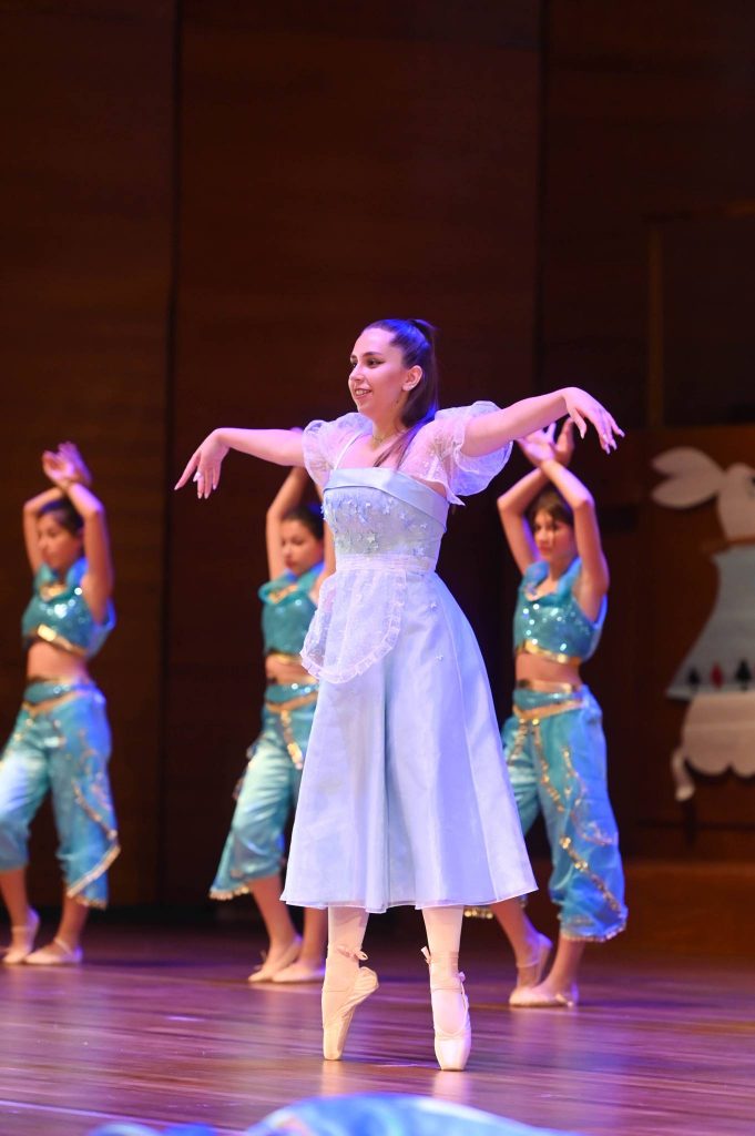 ΑΧΑΪΑ - ΦΩΤΟ: Ολοκληρώθηκε η φετινή χορευτική σαιζόν της σχολής Παναγιώτη Τσεκούρα