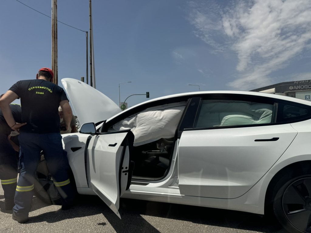 ΠΑΤΡΑ - ΦΩΤΟ: Και άλλο τροχαίο στην Κανελλοπούλου