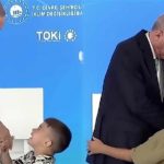 Τουρκία: Ο Ερντογάν χαστούκισε αγόρι που δεν φίλησε το χέρι του (βίντεο)