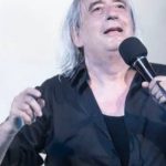 Γιάννης Αγγελάκας: Ακυρώνει τις καλοκαιρινές συναυλίες για λόγους υγείας