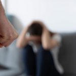 ΠΑΤΡΑ: "Νταής" χτύπησε τη γυναίκα του τη νύχτα και το 'σκασε για να γλιτώσει