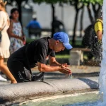 Καιρός: Υποχωρεί η θερμοκρασία, έρχονται και βροχές, λένε οι μετεωρολόγοι - Καύσωνας από το Σαββατοκύριακο
