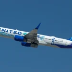 Εκτροπή πτήσης της United Airlines λόγω «βιολογικού κινδύνου» - Ακόμα και μέλη του πληρώματος έκαναν εμετό