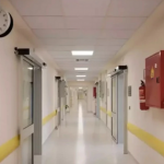 Σοβαρή καταγγελία της ΠΟΕΔΗΝ: Διοικητής νοσοκομείου έκοβε βόλτες με ηθοποιό που είχε κορωνοϊό!