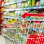 Ακρίβεια: Αυξήσεις και μειώσεις τιμών στα ράφια των σουπερμάρκετ – Οι κατηγορίες (πίνακες)