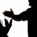 Έδειρε ανελέητα τη γυναίκα του και την έστειλε σε νοσοκομείο