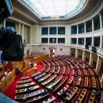 Υποκλοπές: Στο «κόκκινο» το πολιτικό θερμόμετρο στη Βουλή – Κυβερνητικό «όχι» σε κατάθεση του πορίσματος και κλήση Αδειλίνη