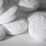 Η τακτική λήψη ασπιρίνης μειώνει τον κίνδυνο για καρκίνο του παχέος εντέρου
