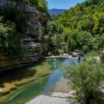 Τα κρυφά «διαμάντια» της Ελλάδας που συνδυάζουν βουνό και θάλασσα