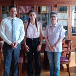 Η πρώτη των πρώτων των Πανελλαδικών στην Ιατρική του ΕΚΠΑ - Την υποδέχθηκε ο πρύτανης