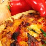 ΣΥΝΤΑΓΗ: Πίτα με πιπεριές και γιαούρτι