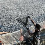 Κουρέτας: Mαζεύουμε 100 τόνους νεκρά ψάρια τη μέρα, μέχρι την Κυριακή θα έχει σχεδόν ολοκληρωθεί η αποκομιδή