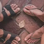 Πώς οι σαγιονάρες μπορεί να βλάψουν το δέρμα