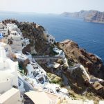 Από την Κέρκυρα ως τη Σαντορίνη: Aυτοί είναι οι καλύτεροι προορισμοί για διακοπές τον Σεπτέμβριο