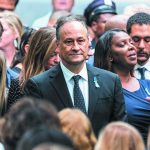 Νταγκ Εμχοφ: Θα γίνει ο πρώτος Πρώτος Κύριος της Αμερικής;