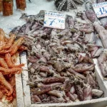 Ακρίβεια: Πού κυμαίνονται οι τιμές σε θαλασσινά και ψάρια