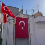 Ισμαήλ Χανίγια: Η σημαία της Τουρκίας κυμάτιζε μεσίστια στην πρεσβεία στο Τελ Αβίβ και το ισραηλινό ΥΠΕΞ κάλεσε τον πρέσβη για επίπληξη
