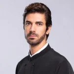 Ο Πατρινός Δημήτρης Γκοτσόπουλος υποδύεται τον πατέρα Νικόλαο στον "Αγιο Ερωτα"