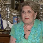 Βάσια Τριφύλλη: «Δεν θα του κάνει κακό του Πέτρου Φιλιππίδη, θα του μείνει η ταμπέλα του πολύ ερωτικού άνδρα»