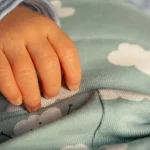 ΤΡΑΓΩΔΙΑ ΣΤΗΝ ΔΥΤΙΚΗ ΕΛΛΑΔΑ: Νεκρό βρέφος 15 μηνών