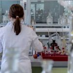 Πάτρα - Εργαστηριακοί γιατροί: "Θα κλείσουμε τα ιατρεία μας. Μας οδηγούν σε χρεοκοπία""