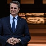 Μήνυμα στο εσωτερικό για το «πολιτικό Κέντρο» και την «αποτελεσματική διακυβέρνηση»