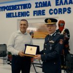 Το Πυροσβεστικό Σώμα τίμησε τον Δημήτρη Κουρέτα για τη συνεισφορά του στην αντιπυρική περίοδο
