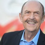 Πέθανε σε ηλικία 76 ετών ο ηθοποιός Τζον Άστον, ο σκληρός «μπάτσος του Μπέβερλι Χιλς»