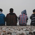 Αγόρια με περισσότερα «παντοτινά χημικά» στο αίμα αργούν να μπουν στην εφηβεία