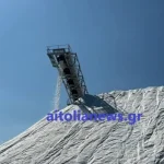 Μεσολόγγι: Η συγκομιδή του αλατιού στην μεγάλη Αλυκή - Εντυπωσιακές εικόνες