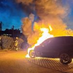 ΠΑΤΡΑ: Εκαψαν το SUV αυτοκίνητο πασίγνωστου ιδιοκτήτη καφετεριών