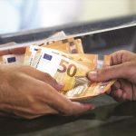 Προνοιακά επιδόματα: Τι αλλάζει από τον Ιανουάριο με τα νέα ποσά