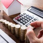 Τι σημαίνει για καταθέτες, δανειολήπτες η πτώση στα επιτόκια (πίνακας)