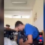 Μαθητές ανεβαίνουν στα θρανία και ουρλιάζουν εν ώρα μαθήματος – Το νέο challenge στο TikTok