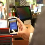 Πως η ψηφιακή κάρτα εργασίας αύξησε τις καταγεγραμμένες υπερωρίες