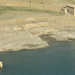 Λειψυδρία: «Είναι μια εφιαλτική κατάσταση» – Θέμα στον Guardian ο Μόρνος που στερεύει