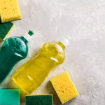 Τι δεν πρέπει να καθαρίζουμε με σαπούνι στην κουζίνα μας